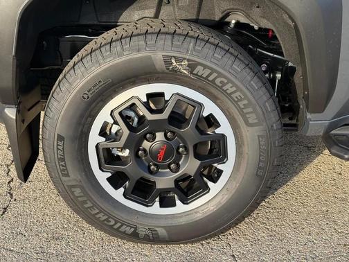 2025 Toyota 4Runner TRD Off Road Premium