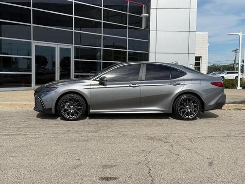 Heavy Metal 2025 Toyota Camry SE