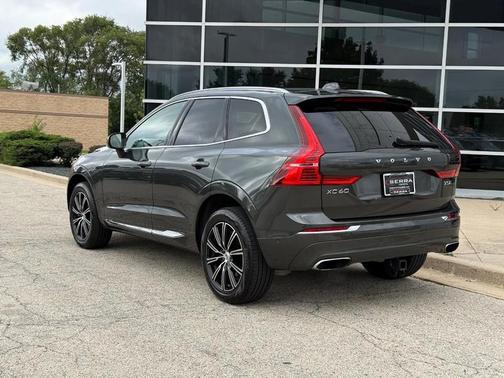 Gray Metallic 2019 Volvo XC60 T5 Inscription