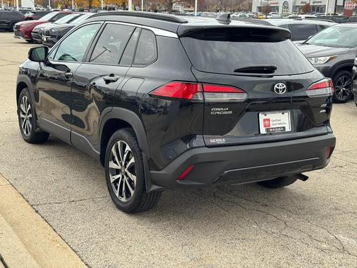 2024 Toyota Corolla Cross XLE
