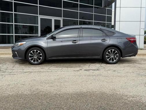 2017 Toyota Avalon XLE