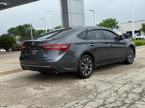 2017 Toyota Avalon XLE