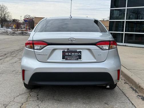 Classic Silver Metallic 2025 Toyota Corolla LE