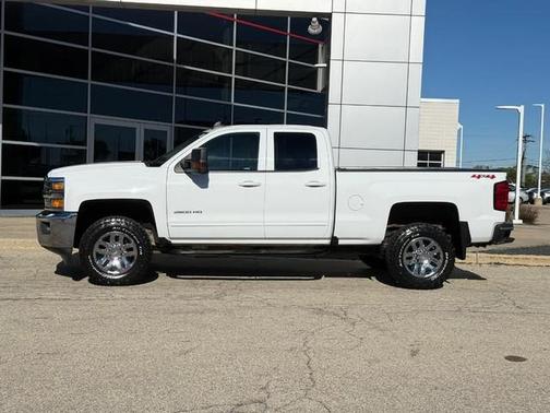 Summit White 2019 Chevrolet Silverado 2500 LT