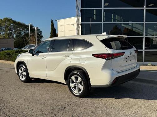 Blizzard Pearl 2020 Toyota Highlander L