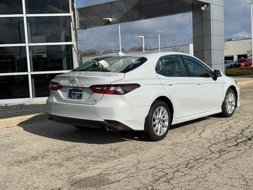 Ice 2024 Toyota Camry LE