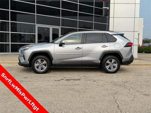2022 Toyota RAV4 XLE