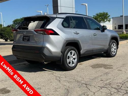 2020 Toyota RAV4 LE