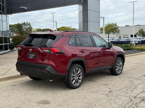 2025 Toyota RAV4 XLE Premium