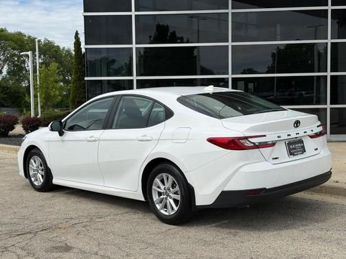 Ice Cap 2025 Toyota Camry LE