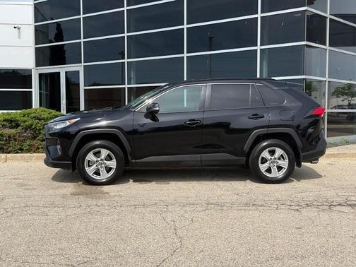 Midnight Black Metallic 2019 Toyota RAV4 XLE