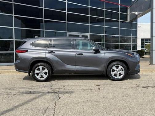 2022 Toyota Highlander L