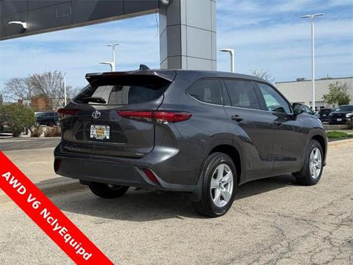 2022 Toyota Highlander L