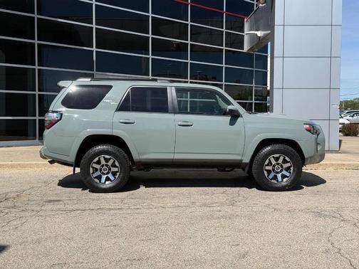 Lunar 2023 Toyota 4Runner TRD Off Road