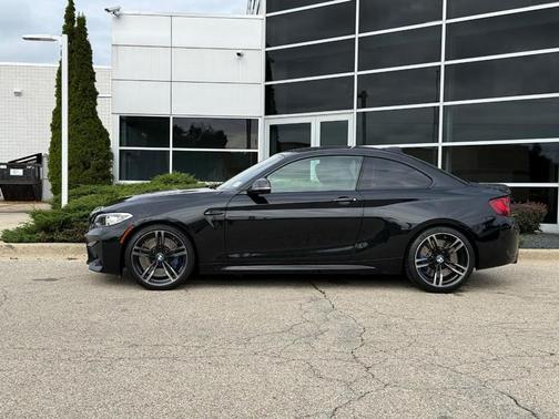 Black Sapphire Metallic 2016 BMW M2 Base