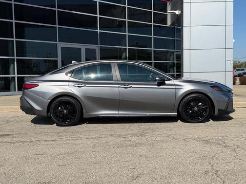Heavy Metal 2025 Toyota Camry SE