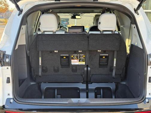2023 Toyota Sienna XSE 7 Passenger