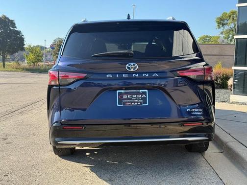 2021 Toyota Sienna Platinum 7 Passenger