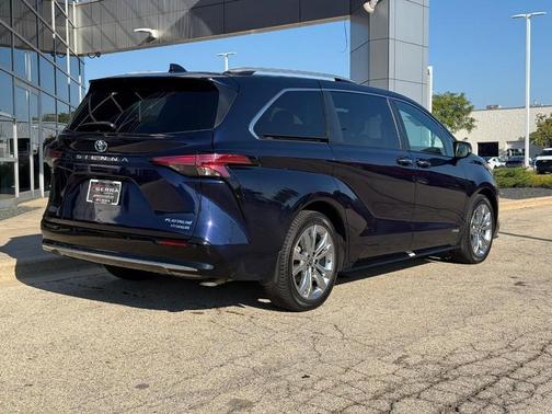 2021 Toyota Sienna Platinum 7 Passenger