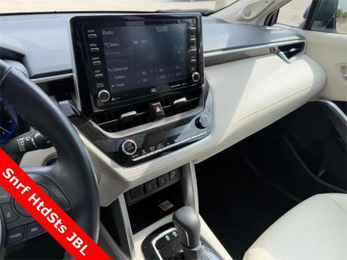 2022 Toyota Corolla Cross XLE
