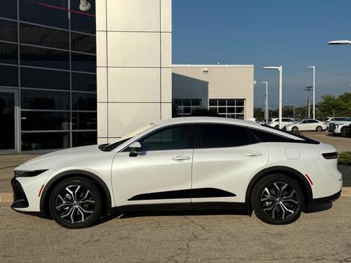 2024 Toyota Crown XLE