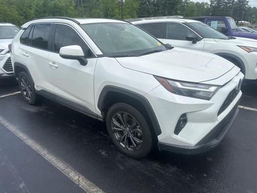 2022 Toyota RAV4 Hybrid XLE Premium