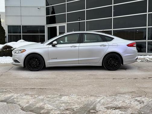 2017 Ford Fusion Hybrid SE