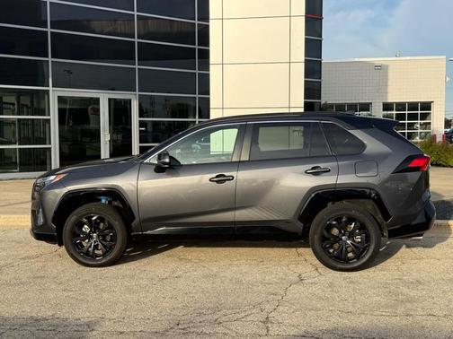 2024 Toyota RAV4 Hybrid SE