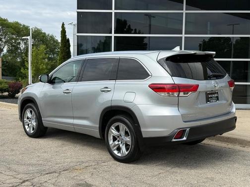 Celestial Silver Metallic 2017 Toyota Highlander Limited