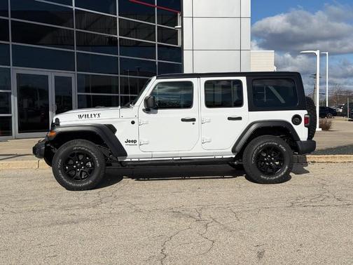 Bright White Clearcoat 2021 Jeep Wrangler Willys