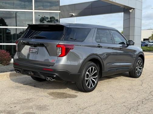 2021 Ford Explorer ST