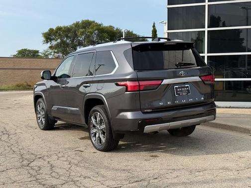 2023 Toyota Sequoia Capstone