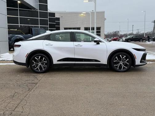 2023 Toyota Crown XLE