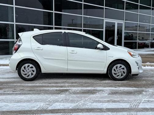 2016 Toyota Prius c Four