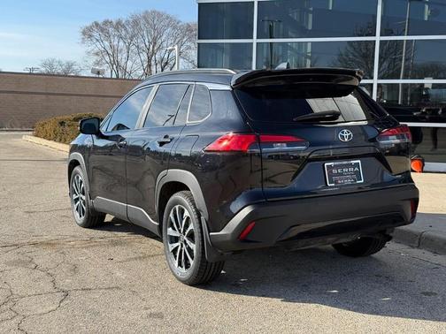 2022 Toyota Corolla Cross XLE