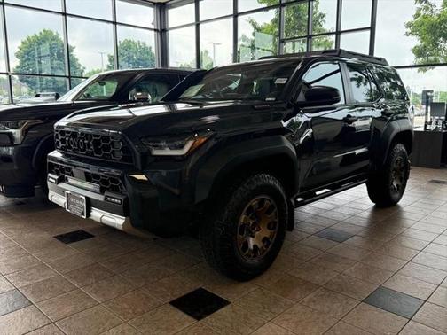 2025 Toyota 4Runner Hybrid Trailhunter