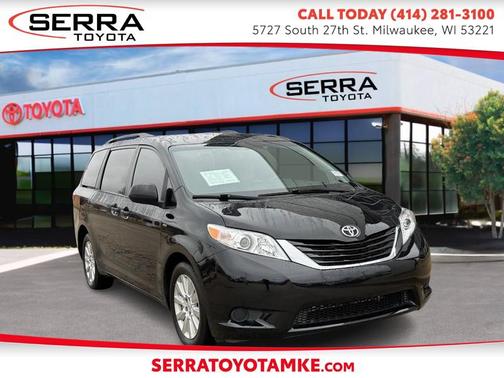 2017 Toyota Sienna LE