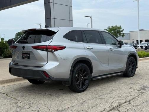 2022 Toyota Highlander L