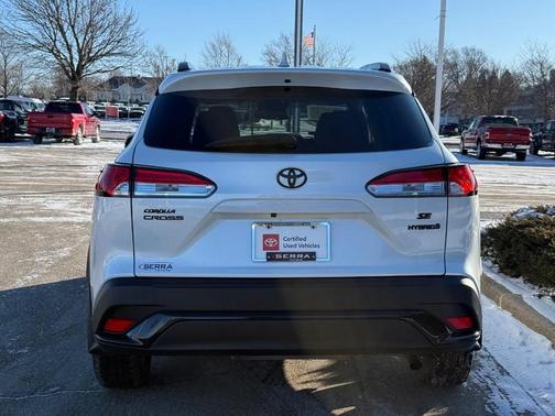 2024 Toyota Corolla Hybrid SE