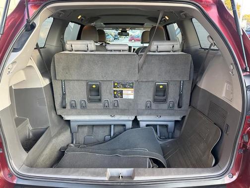 2019 Toyota Sienna XLE