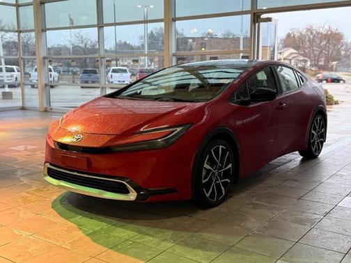 2025 Toyota Prius Plug-In Hybrid XSE