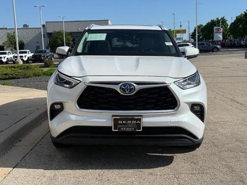 Wind Chill Pearl 2023 Toyota Highlander Hybrid XLE
