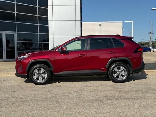 2024 Toyota RAV4 Hybrid XLE