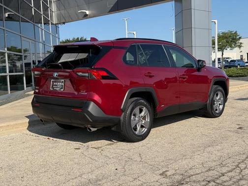 2024 Toyota RAV4 Hybrid XLE