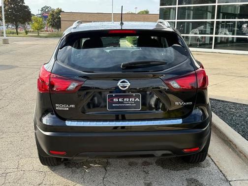 2017 Nissan Rogue Sport SV