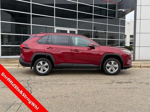 2022 Toyota RAV4 XLE
