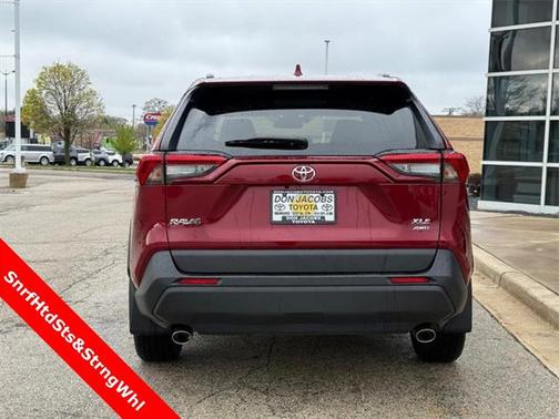2022 Toyota RAV4 XLE