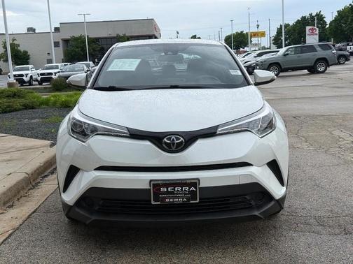 Blizzard Pearl 2018 Toyota C-HR XLE FWD (Natl)