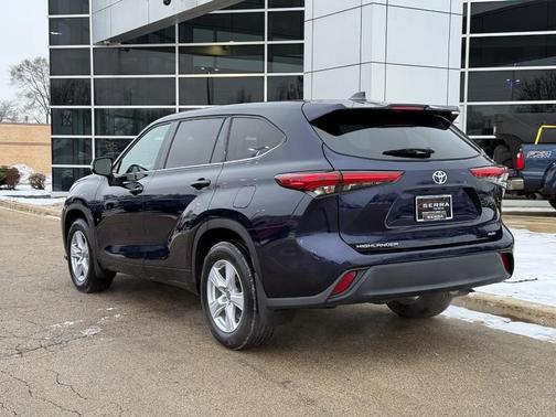 2022 Toyota Highlander L