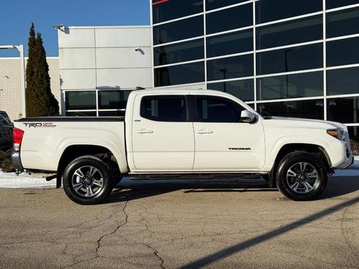 2016 Toyota Tacoma SR5